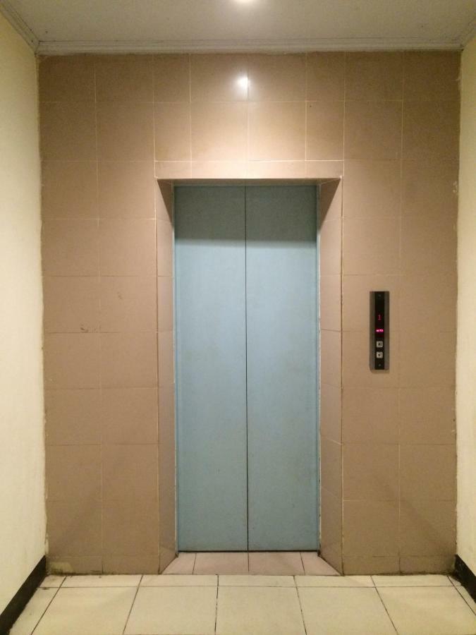 Reddoorz Syariah At Grand Taufiq Tarakan Kültér fotó