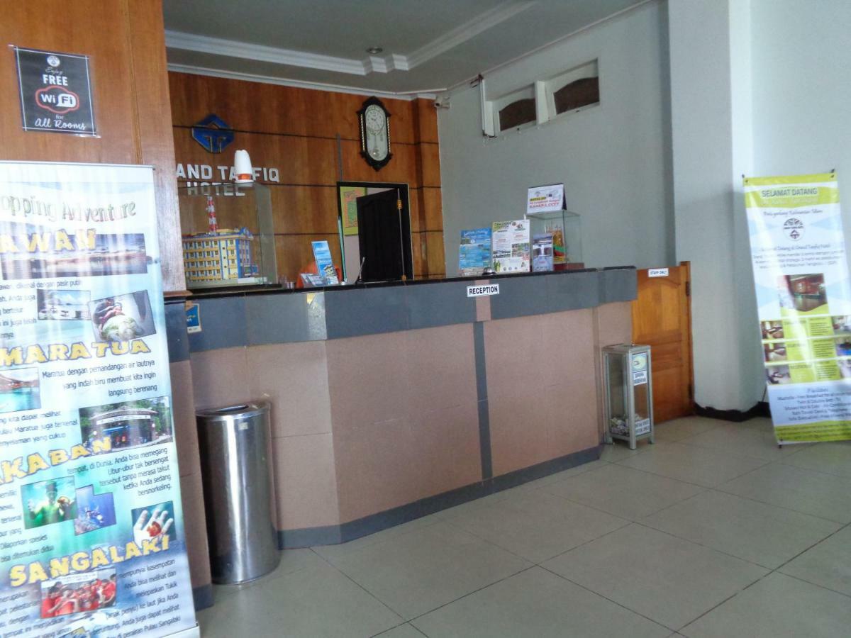 Reddoorz Syariah At Grand Taufiq Tarakan Kültér fotó