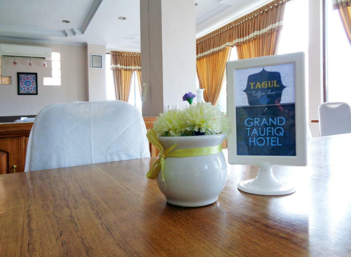 Reddoorz Syariah At Grand Taufiq Tarakan Kültér fotó